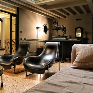 Maison Matilda - Luxury Maison d'hôtes Trévise